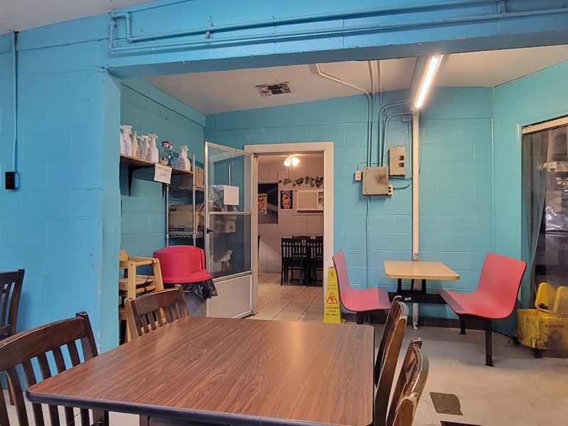 Salas Better Burger interior